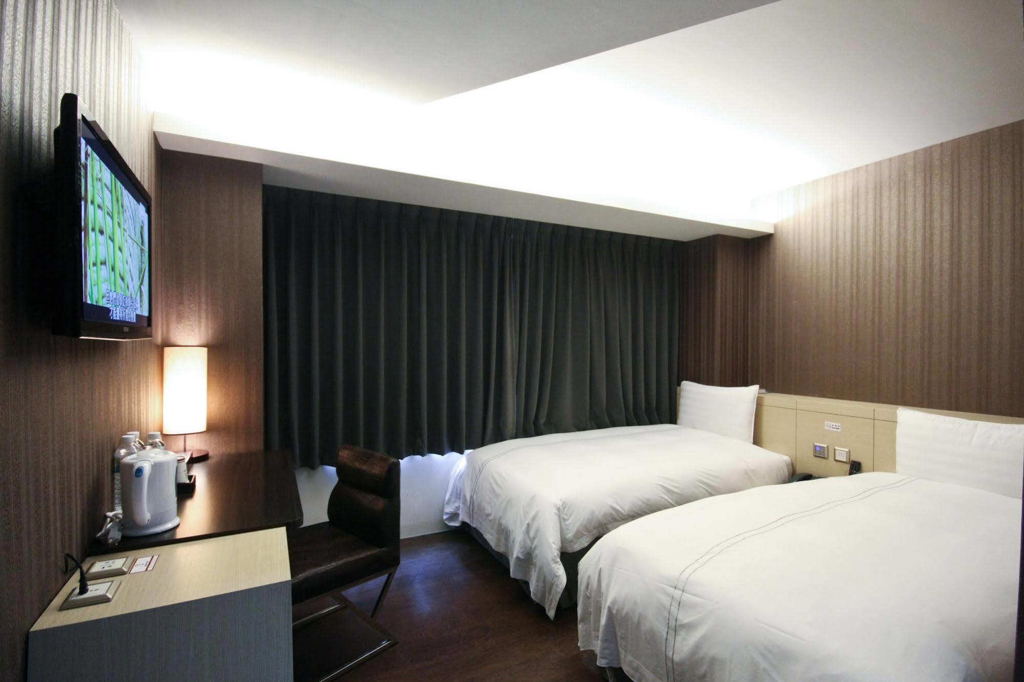 Talmud Business Hotel - Zhongshan Taichung Exterior foto