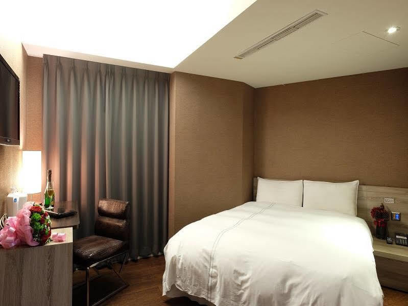 Talmud Business Hotel - Zhongshan Taichung Exterior foto